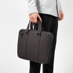 תיק חום למחשב נייד - CERRUTI 1881 Computer bag Hamilton- מותג יוקרה סירוטי 1881, תיק יוקרתי למחשב נייד, תיק יוקרתי למנהלים, סוואג לעסקים, תיק סירוטי 1881, מתנה למנהלים תיק צד למחשב נייד