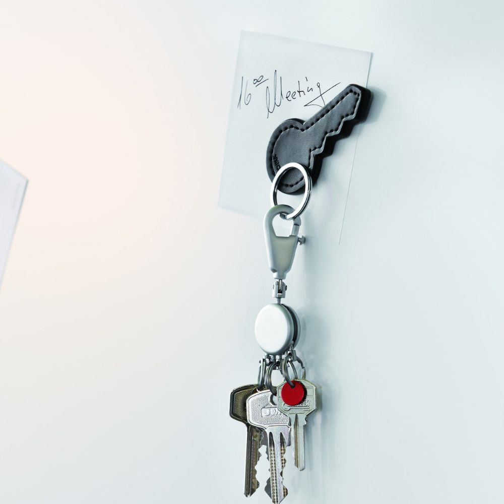 TROIKA MINI MAGNETIC LEATHER KEYCHAIN HOLDER מגנט למפתחות בצורת מפתח, מחזיק מפתחות של טרויקה