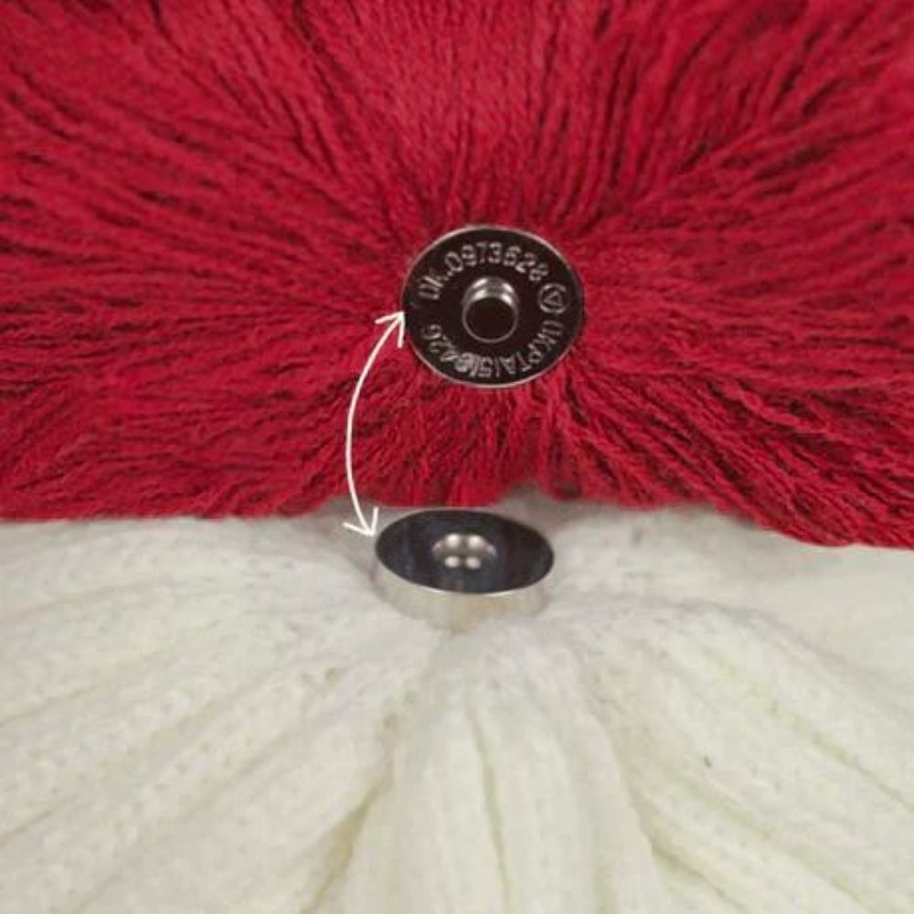 כובע צמר פונפון פרימיום - CABAIA KIR ROYAL WHITE - קאבייה , כובע צמר בצבע לבן, כובע לחורף, כובע לחורף עשוי חומרים ממוחזרים