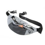 ⁦Troika Belt bag with 3 zip compartments⁩ – תמונה ⁦2⁩